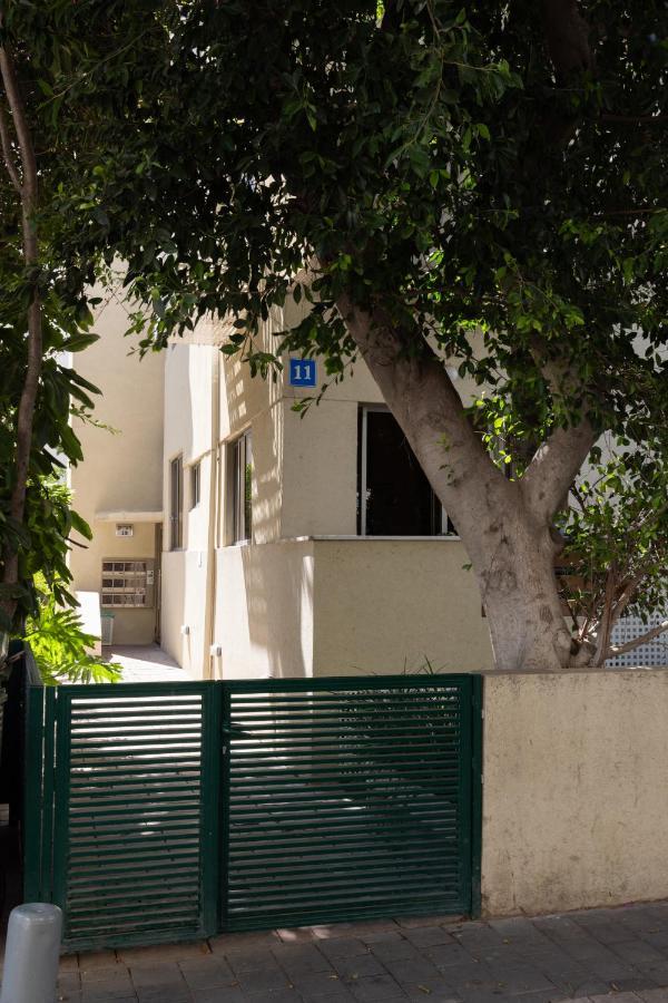 Apartment Coastal Garden Nook By Tlv2rent *